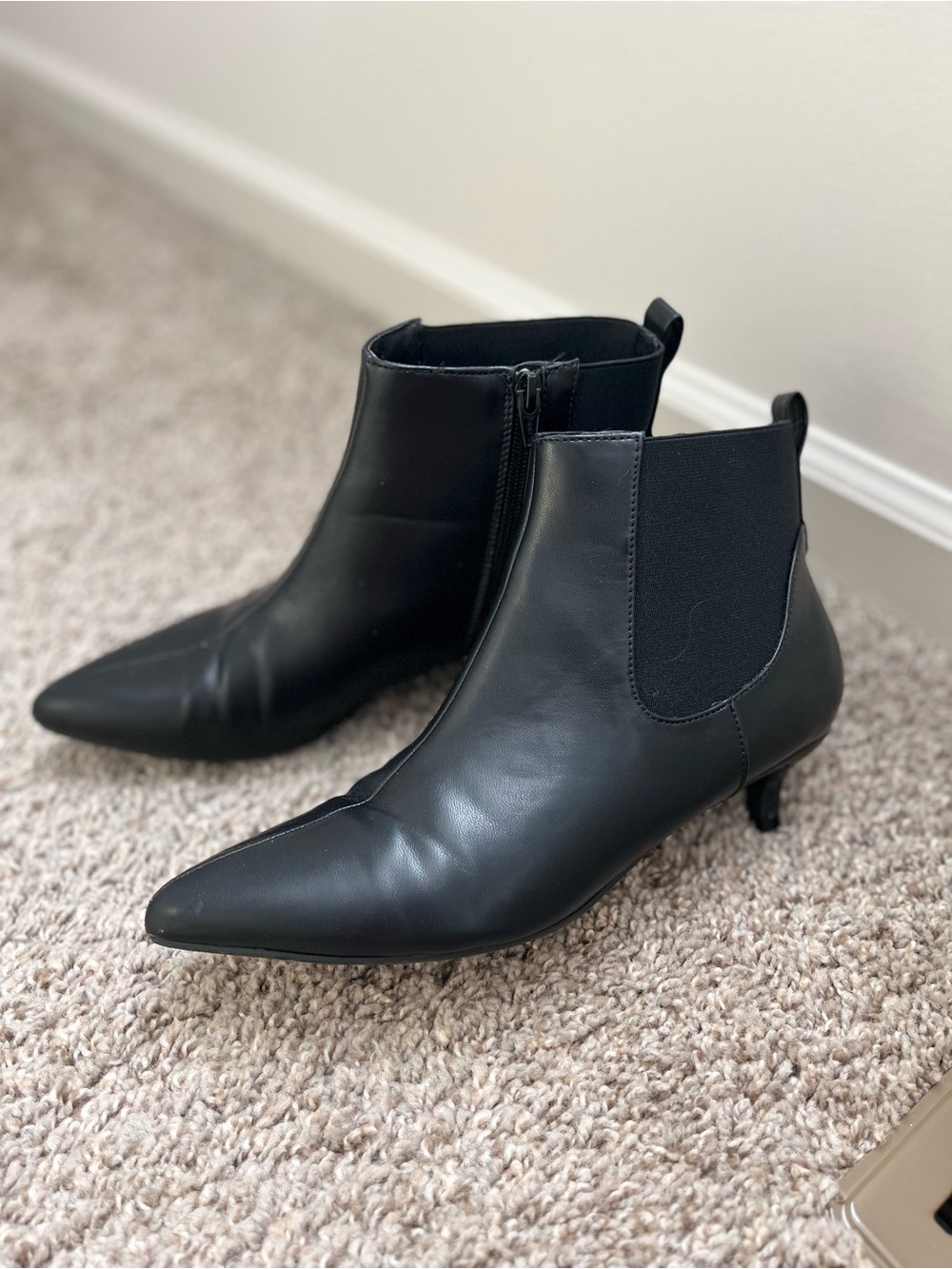 Women's Black Pointed Toe Ankle Boots - Sleek Kitten Heel